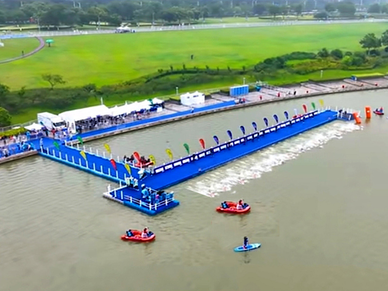 徐州铁人三项浮桥平台搭建 副本.jpg